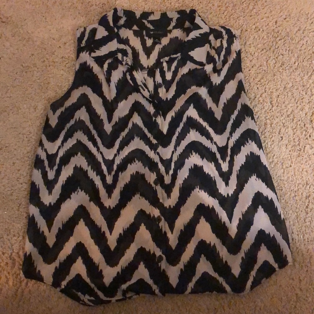Chevron tank